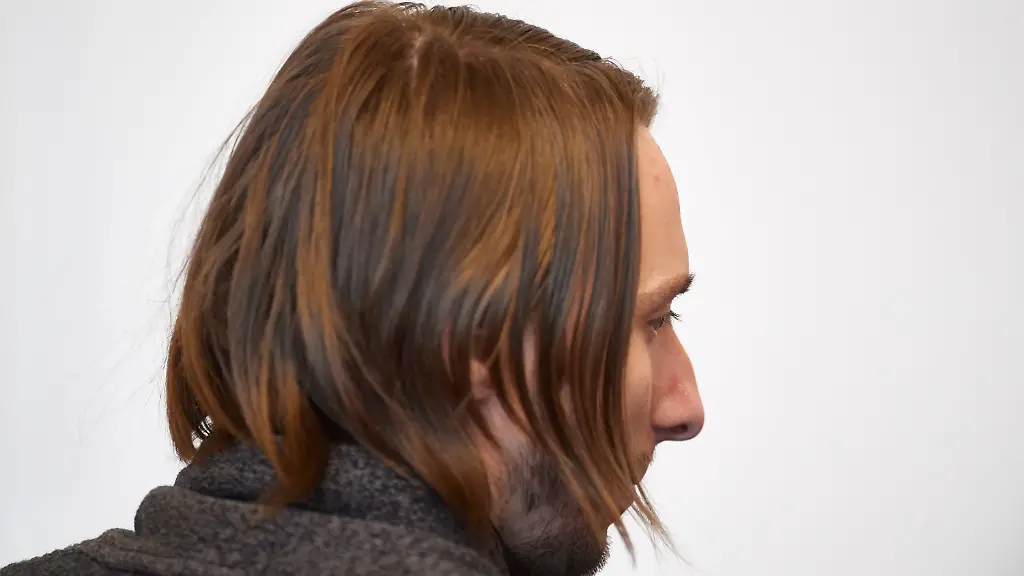 77058b10c16fbe00e49aa92950f13cce