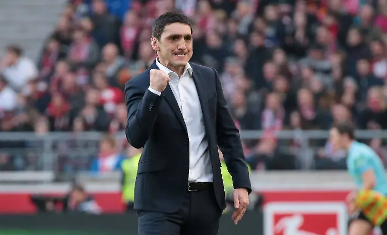 17123a691f5b48193700a71a9ede93a6