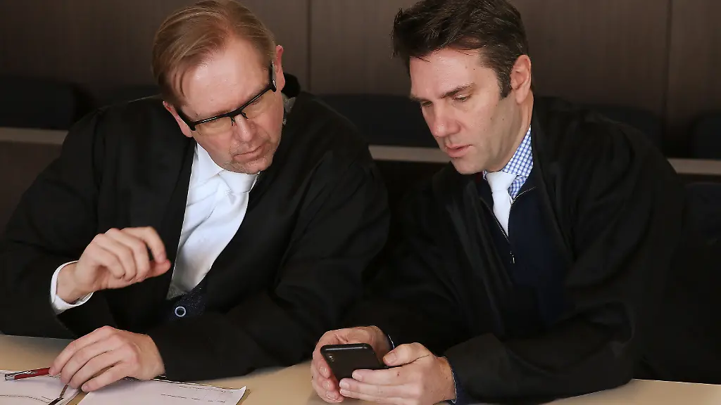 f09c7611919bddfee3697ef94cc85a01