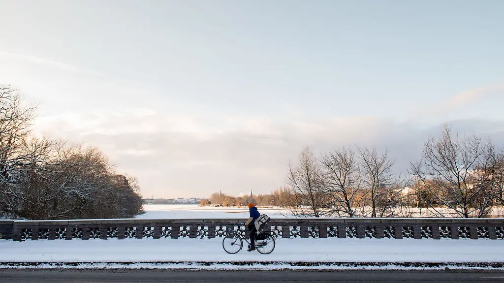 9697b9e4e4af014c2dcde83cfb8f2e9c