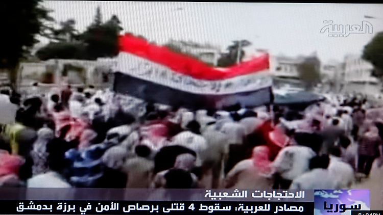 Bilder des TV-Senders Al Arabia zeigen eine Demonstration bei Damaskus.