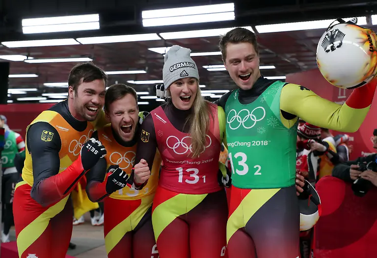 23d80d2edb93cdc81c4e2da580e9c541