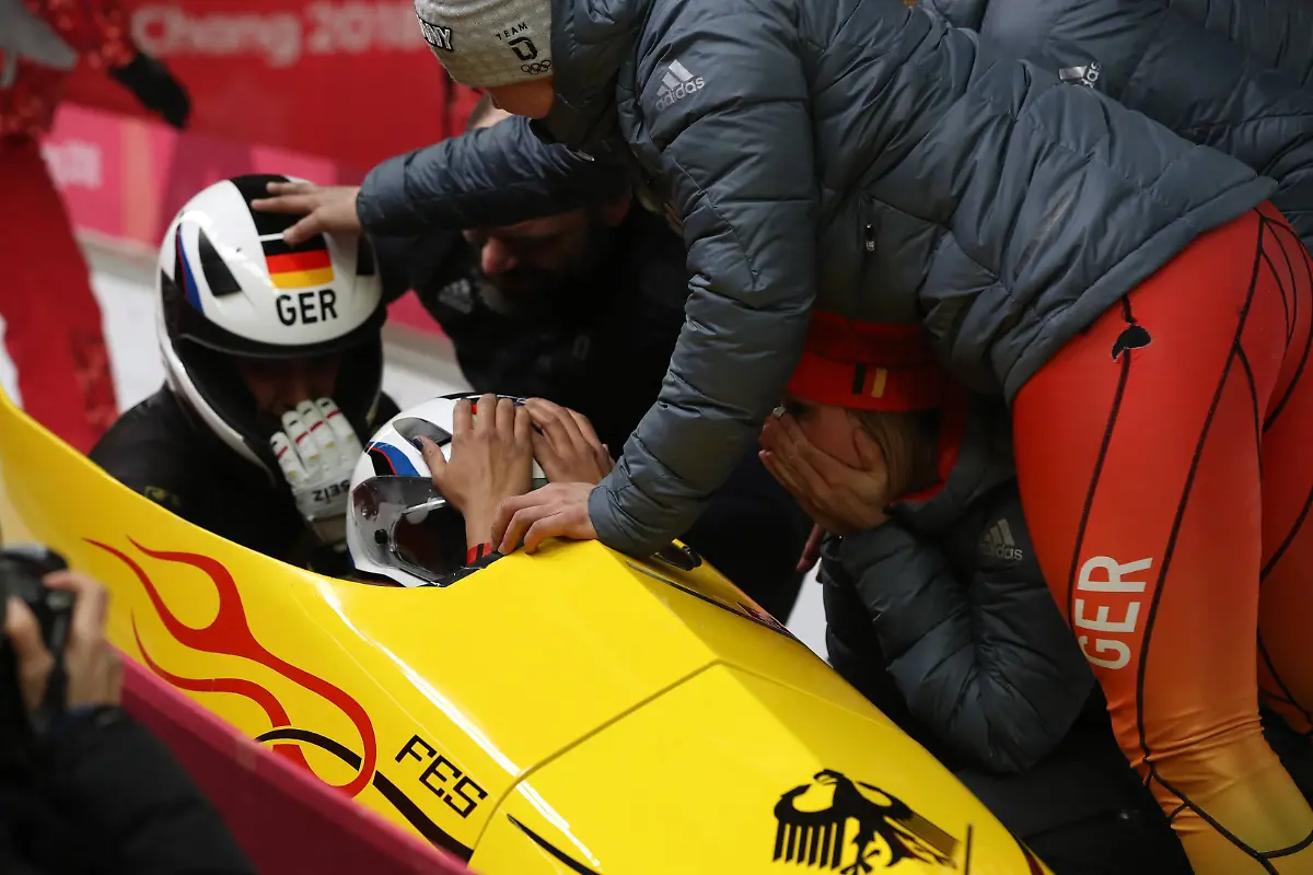 a82b528025523f8c23e930c0440d17b2