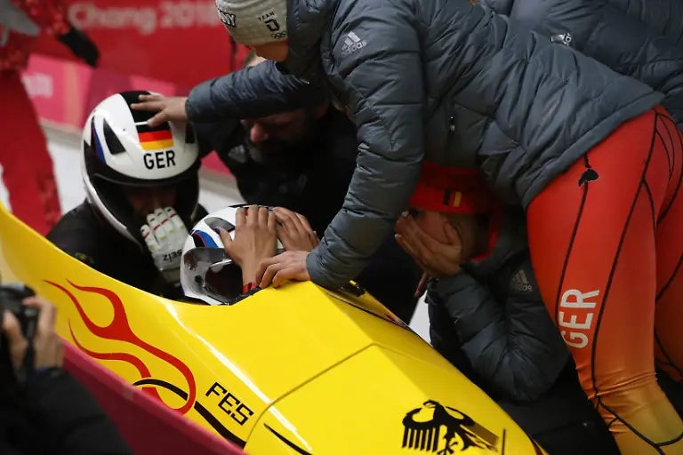 a82b528025523f8c23e930c0440d17b2