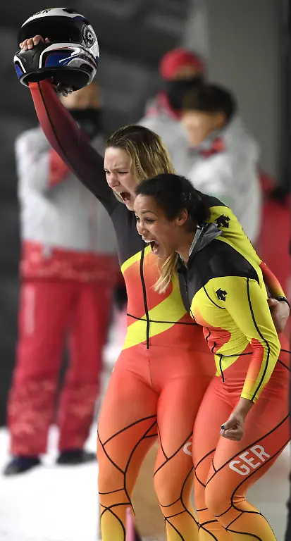 f980f76838966f114765aa09321915b8