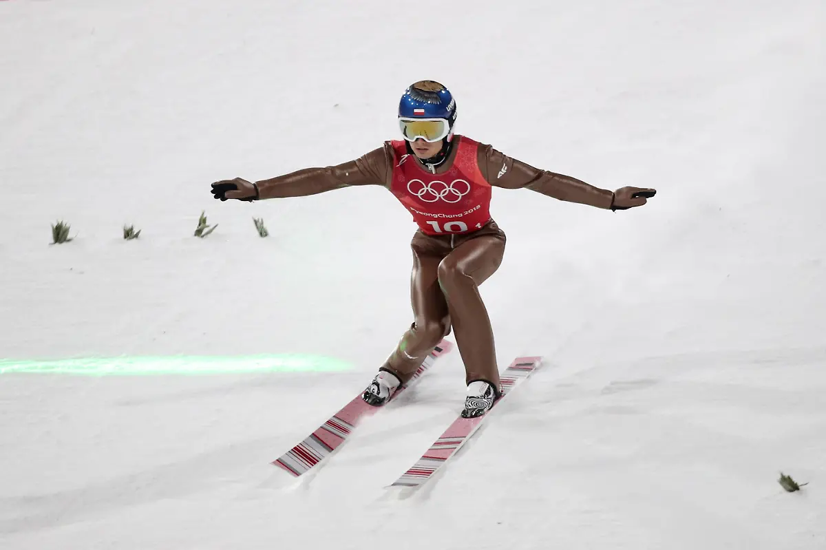 8cb92da1d741edeb1fdb61409ddac5f5