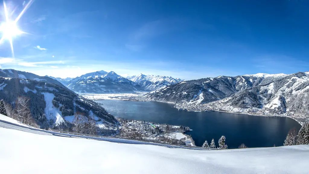 Winteraufnahme-von-Zell-am-See-Kaprun-Zell-am-See-Kaprun-in-winter-c-Faistauer-Photography