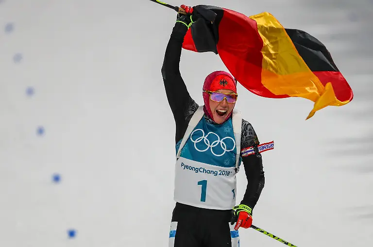 3495d40aa94cb3df4e379c62592eeeeb