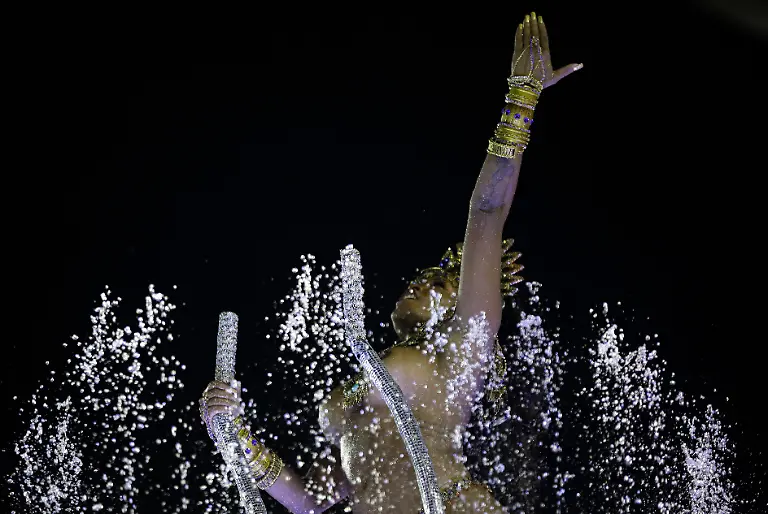 77188fdfd4576af44d8351488a23ddb1