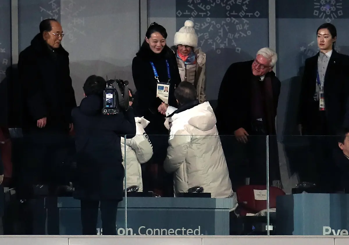 3d466c6f6a5704c2d9deb7b4cb29cdae