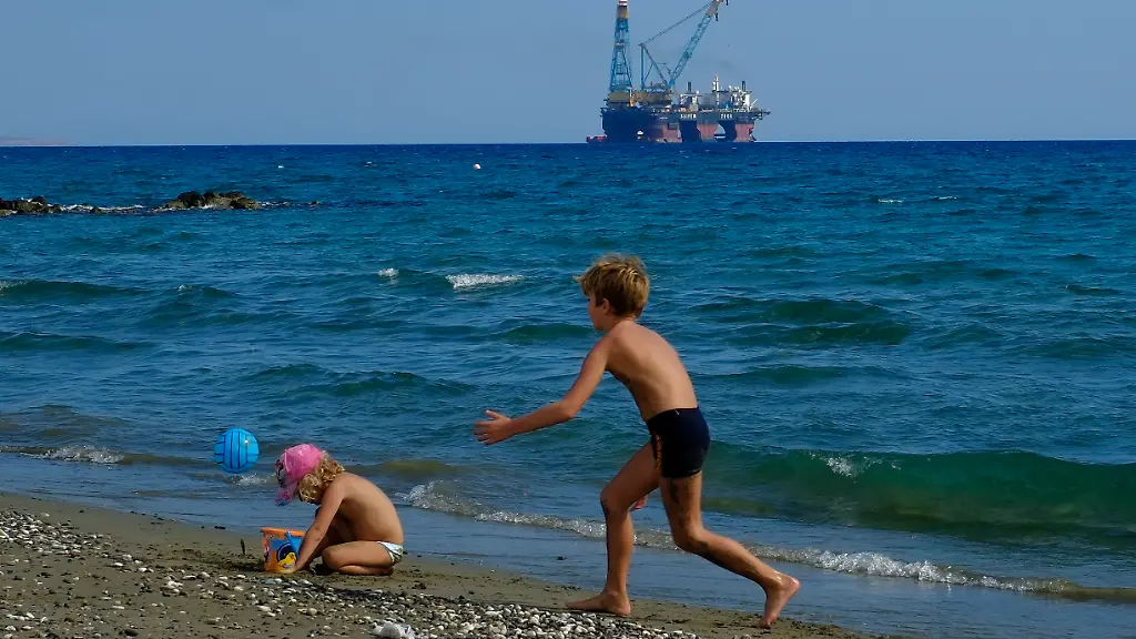 dedd6aa9b0b93e97a089e3308bb6f796