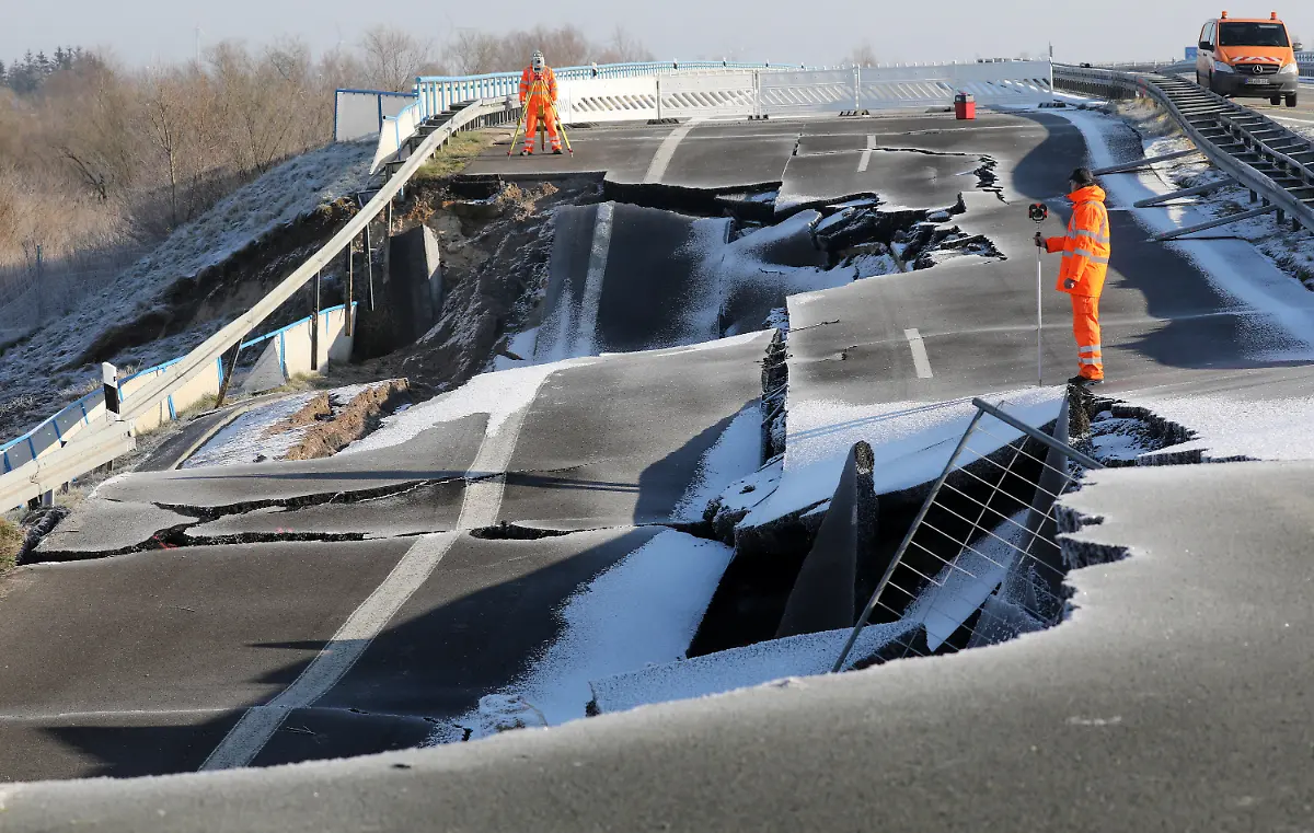 57b6e4c1d7e14937b7da3f6e59e80d59