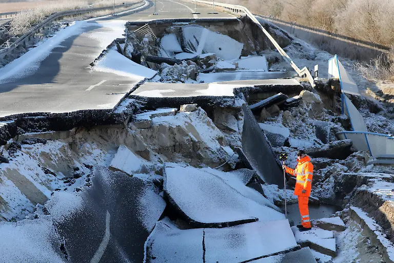 182800c334c46cc9d0cf32c697bfd6d5