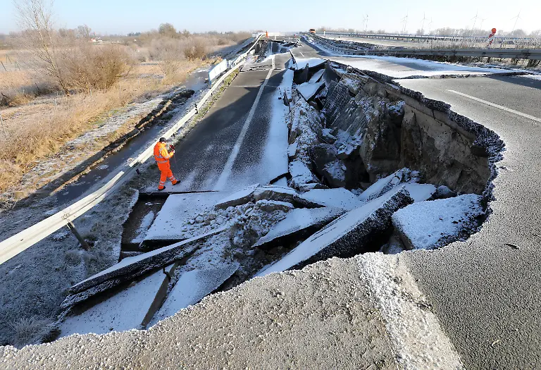 1a15b4e25d85808d2c97b5eec530c8df