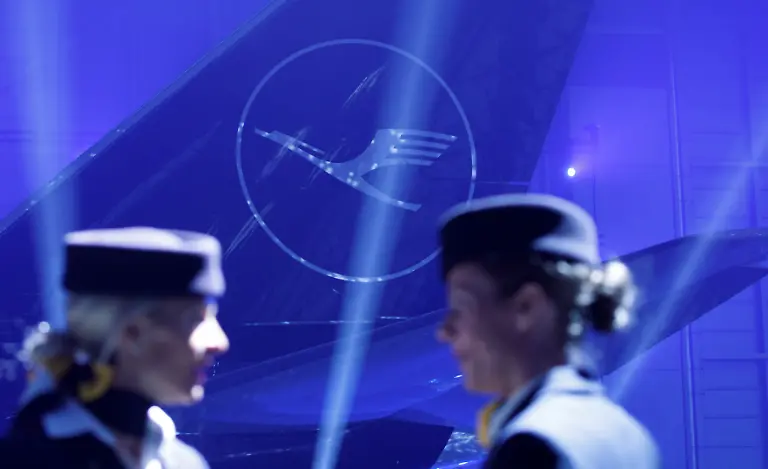 73496c3947b64f388d6bd94c04260faa