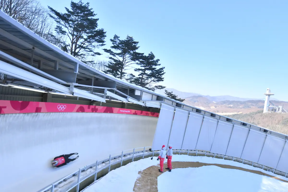 01af27b586f54a1756ff445e80951f37