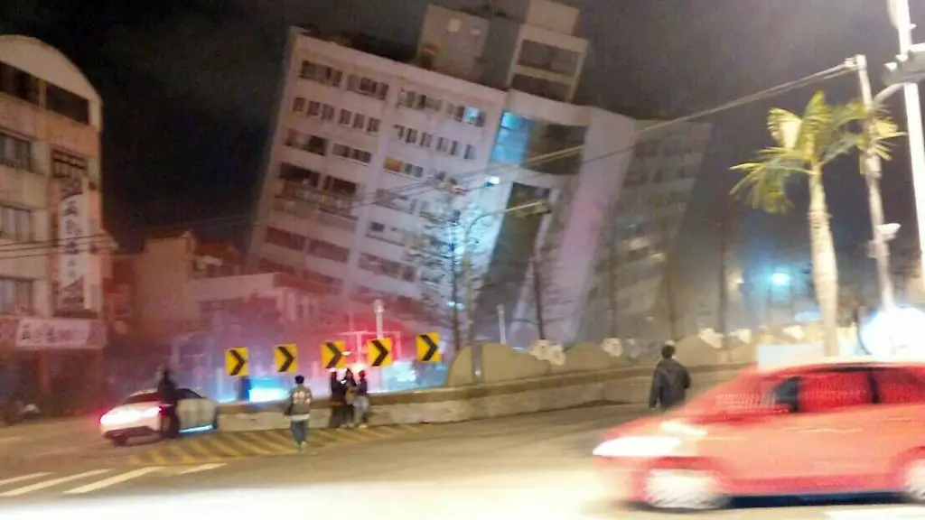 8e0f9e83d358435515c0263d7bdff1a9