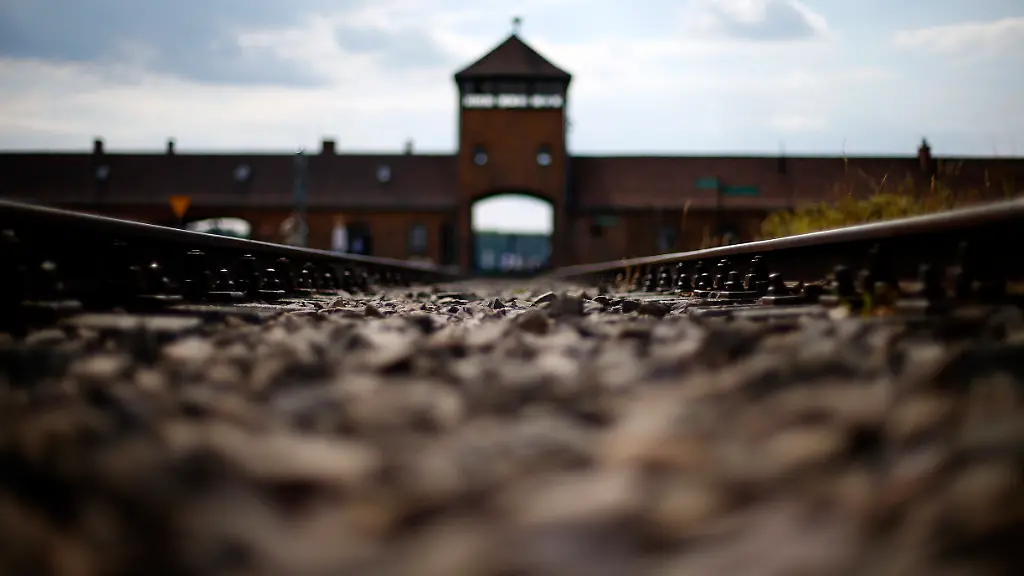 4b4819e107c6d7f10b34d9751b558d1a