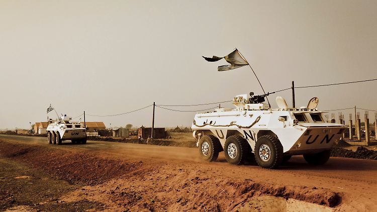Archivbild einer UNMIS-Patrouille bei Abyei. 