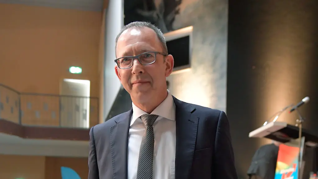 3147281d8260b8d68254d447f5b4969a