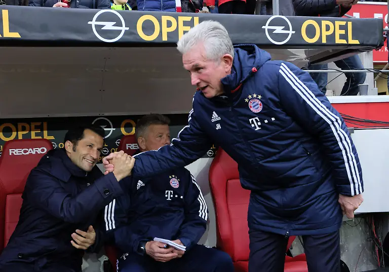 ad97184bffbe22a0fa46504e266498ef