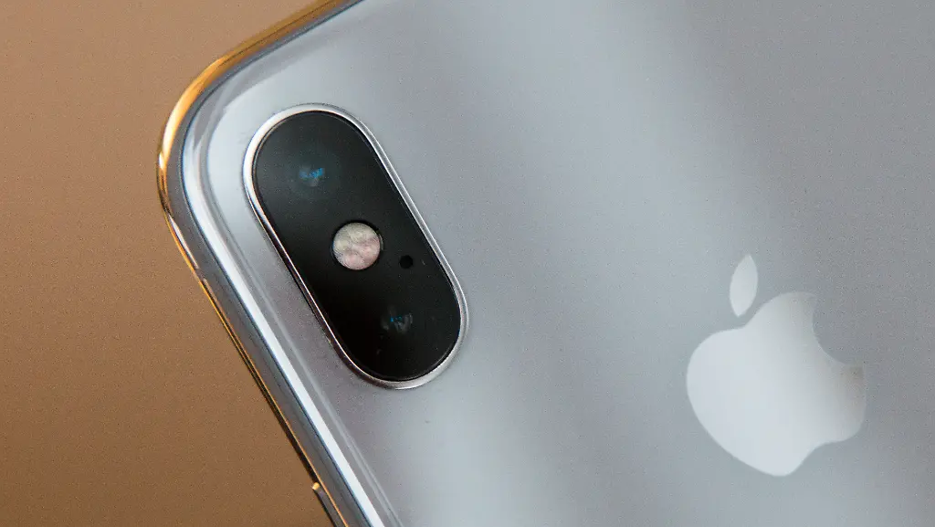 iPhone-X-Ziel-halbiert