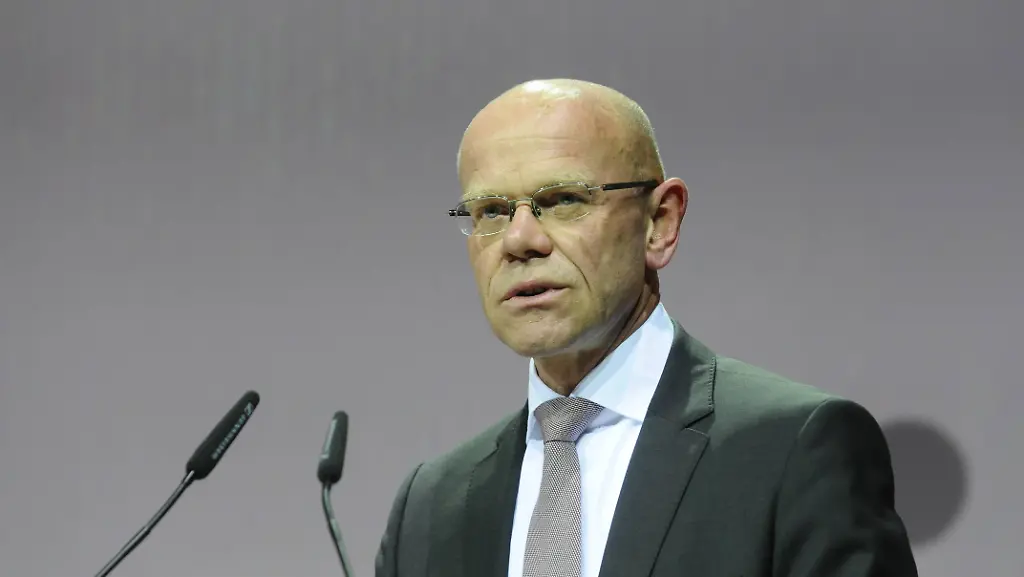 7da798665916ea7630a638b6bc35dd1a