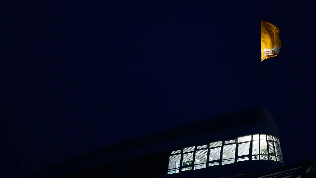 e46391ebc547597e4edd46a2c1387880