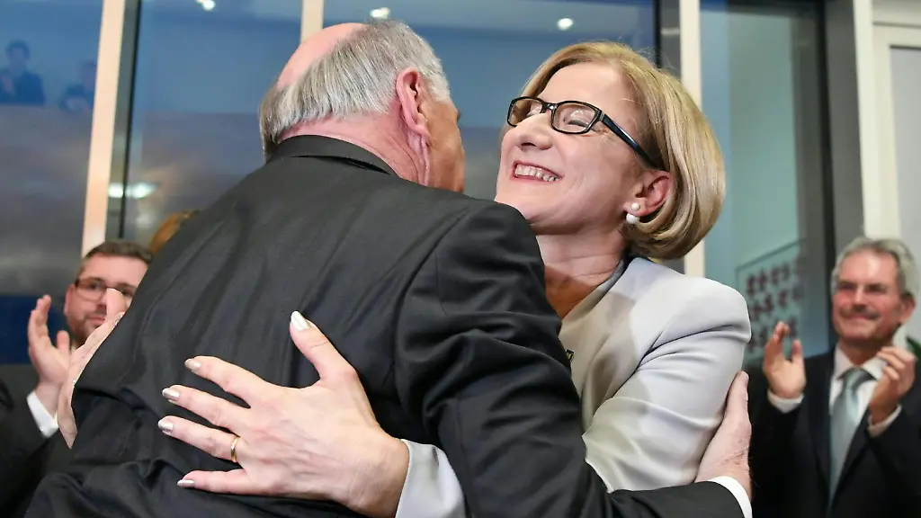 047344ef4126958620eb01f074fb4d9a