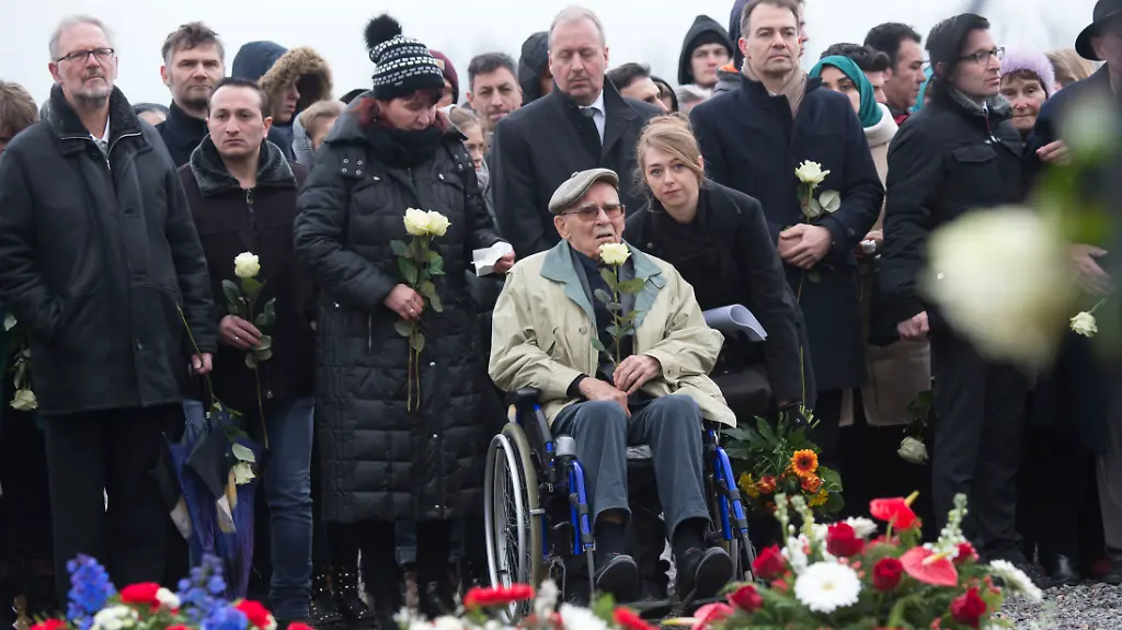 0e85e97d41e8a250efbc2442206008b0