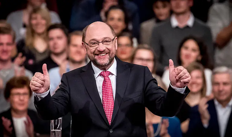 f77f7651505d4c8d1dd9eb004f9f4b77