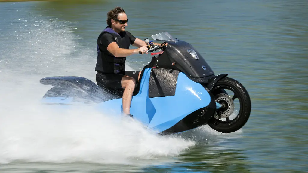 GIBBS-PREM-PIC-BISKI-001