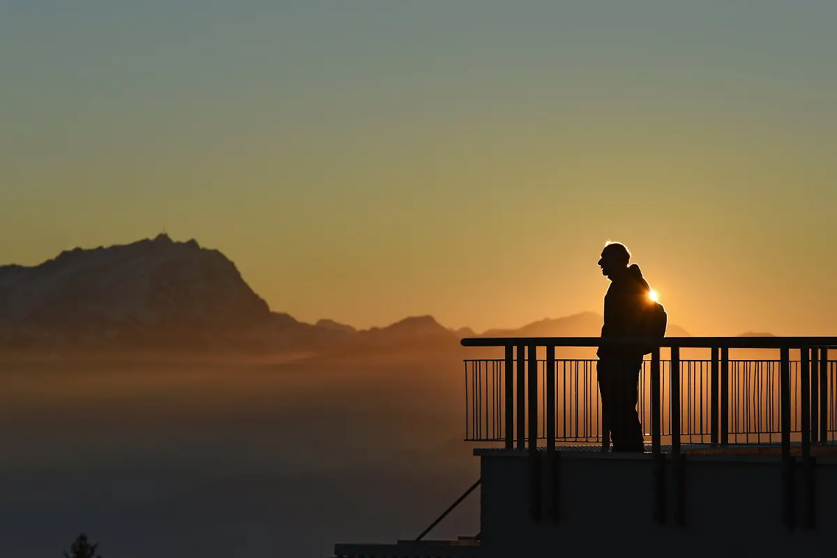 16feeac62f3a182fc68720912d37281a