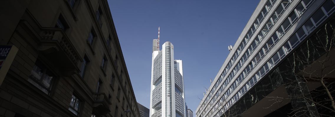 Landmarke in den Schluchten Frankfurts: Die Zentrale der Commerzbank.