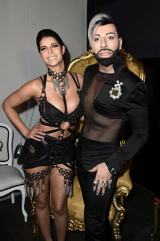 1819c28c639327dd95864e1d8bd6f79d