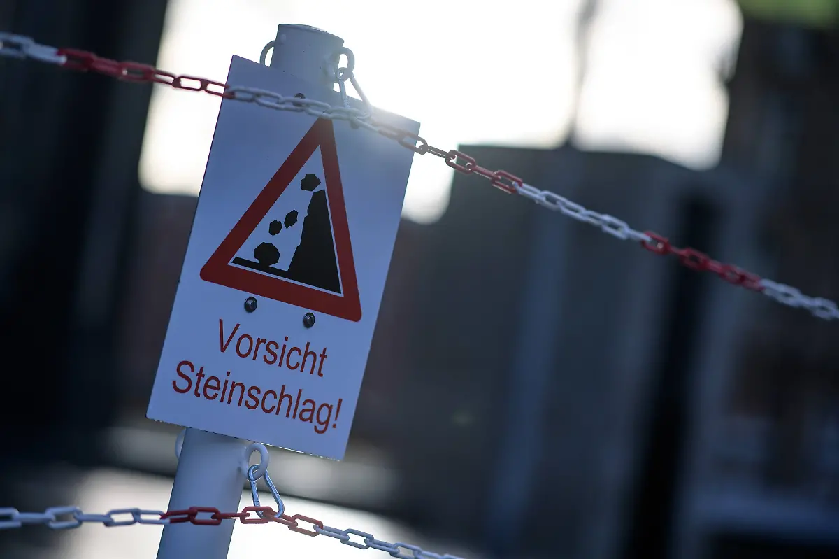 e04219135f3b64dd25ae9fa7362274d2