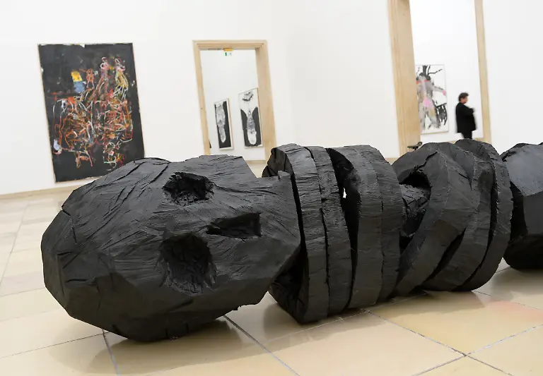 Baselitz-Skulptur-Zero-Ende
