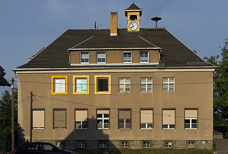 Baselitz-Deutschbaselitz-Schule-Wiki-PimboliDD