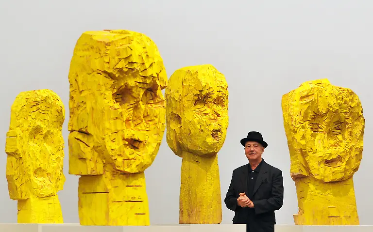 Baselitz-Holzplastiken