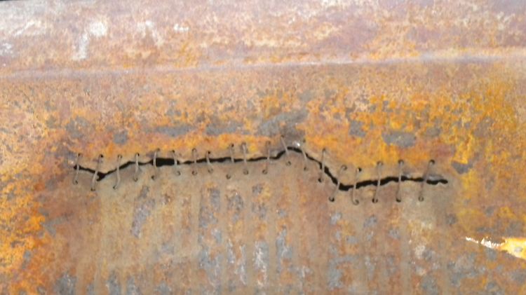 Pfiffiges Detail an einem getunten Wagen: genähtes Blech.