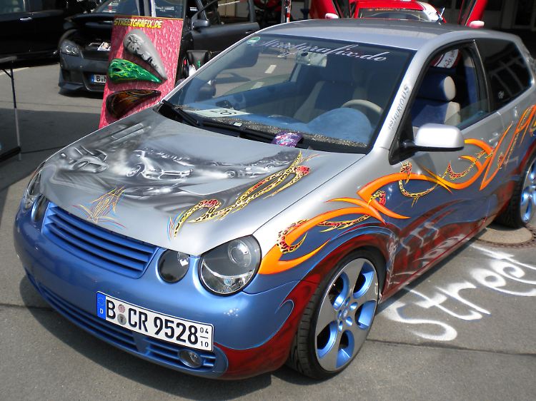 Aufwendige Lackierungen erfreuen das Tuner-Herz.