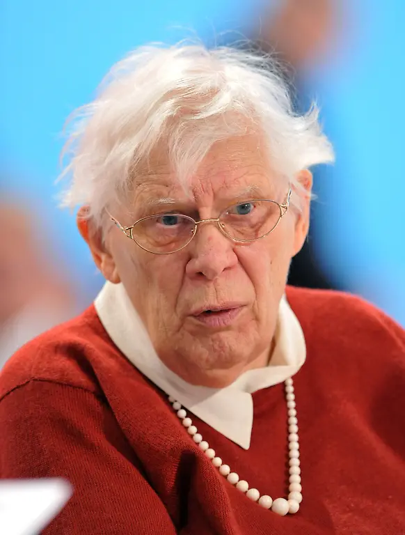 ef2e11d3734de144a17744f34d61c741