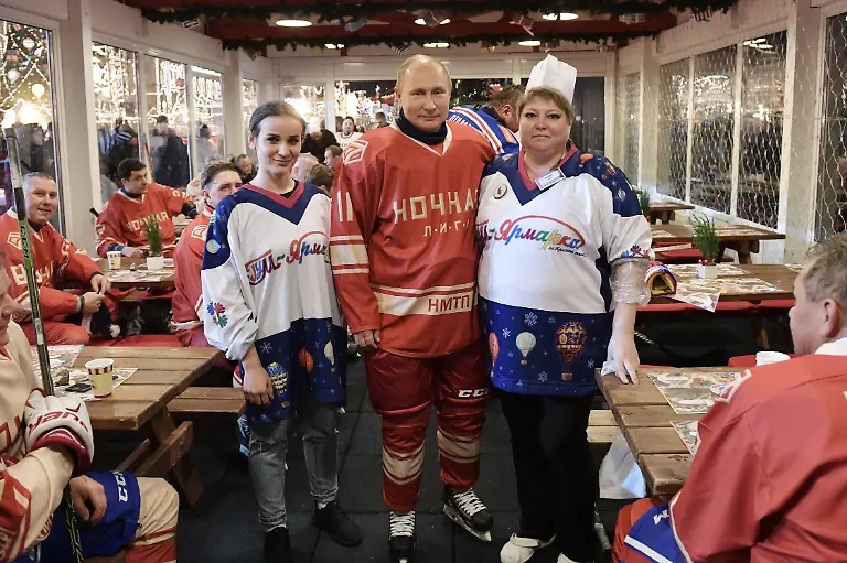 d208b0abc41b90fd13a33f89c3da32c2