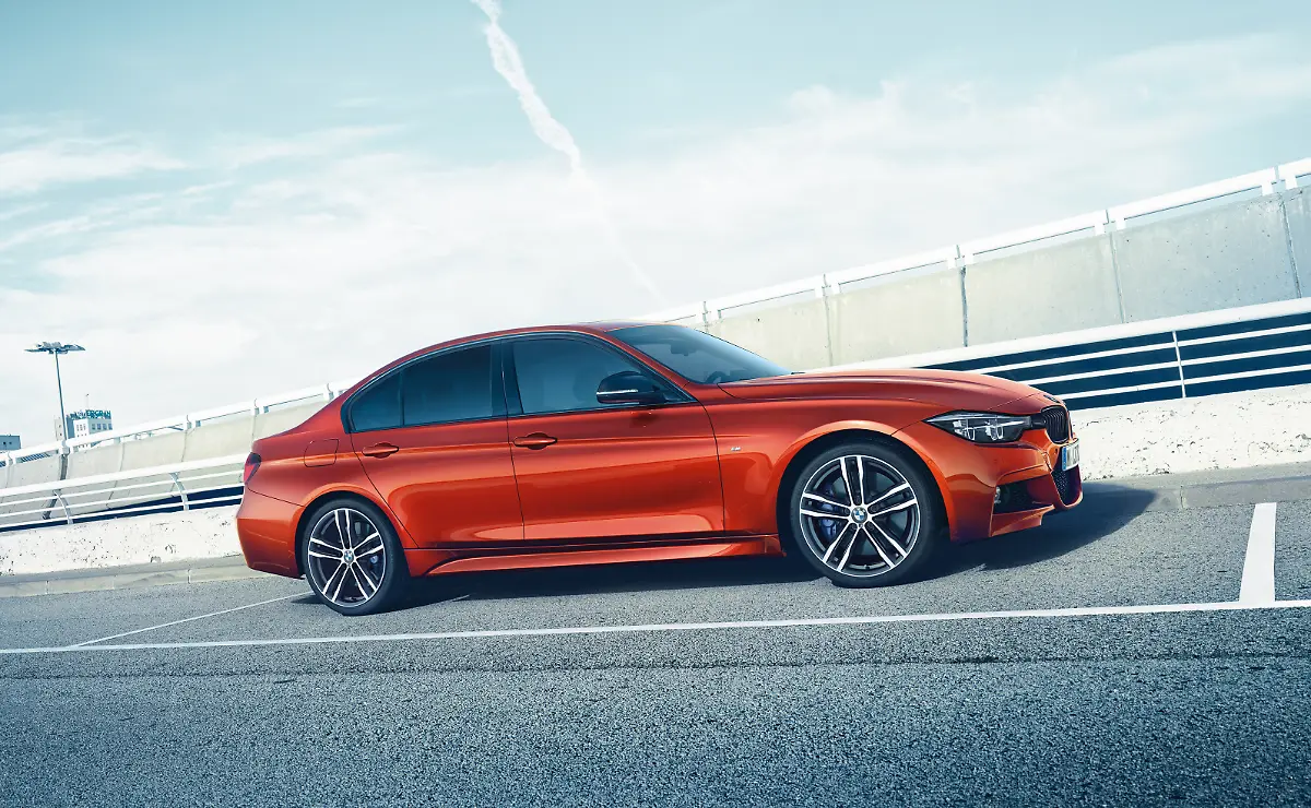 P90258055-highRes-bmw-3-series-sedan-e