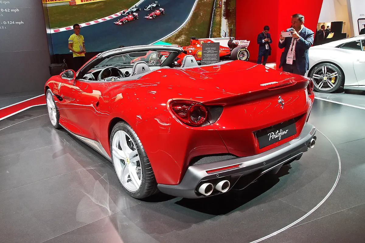 Ferrari-portofino-3