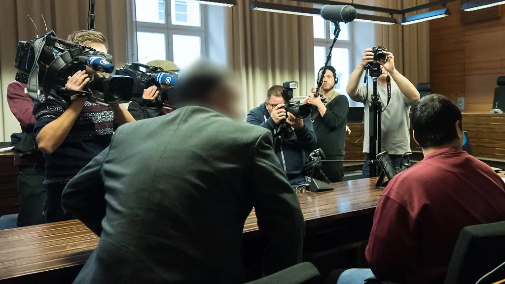 5d6473e8ff6aaeef2739f34260ebb2b7