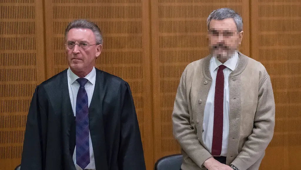 ca7a15a93fcdc585f5bf485ebe7cfa71