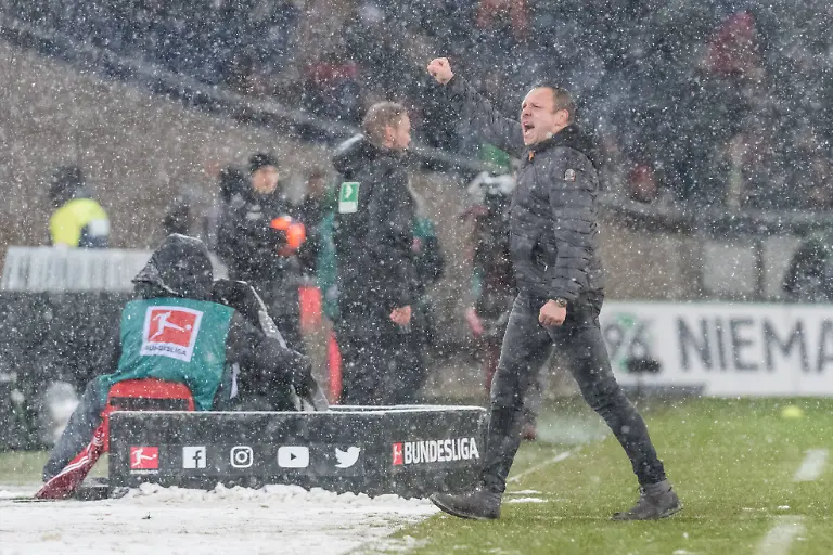 306a67deacae884f4754b4f20e10243b