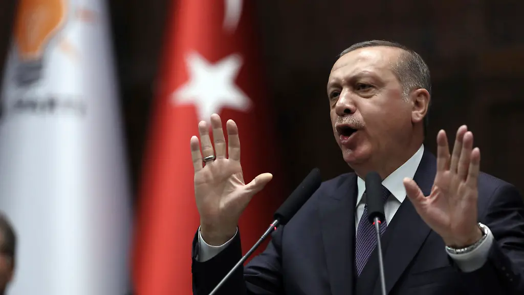 3e6d15e13808814a81d3f7844e1ffd30