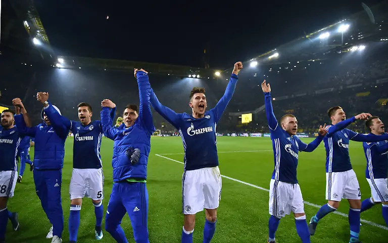 f0f9d80679957c6f8585a737cb39ad71